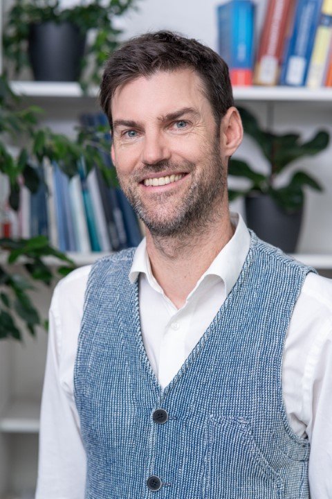 Prof. Lars Mikelsons